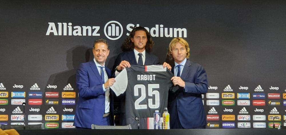 Rabiot sceglie il numero 25: tutti i suoi predecessori. L'ultimo è stato Neto