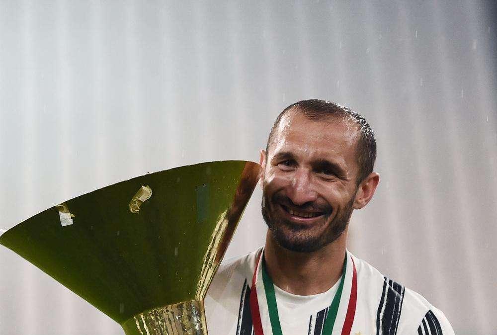 CHIELLINI: "La nuova stagione sarà difficile ma siamo fiduciosi. Suarez? No comment..."