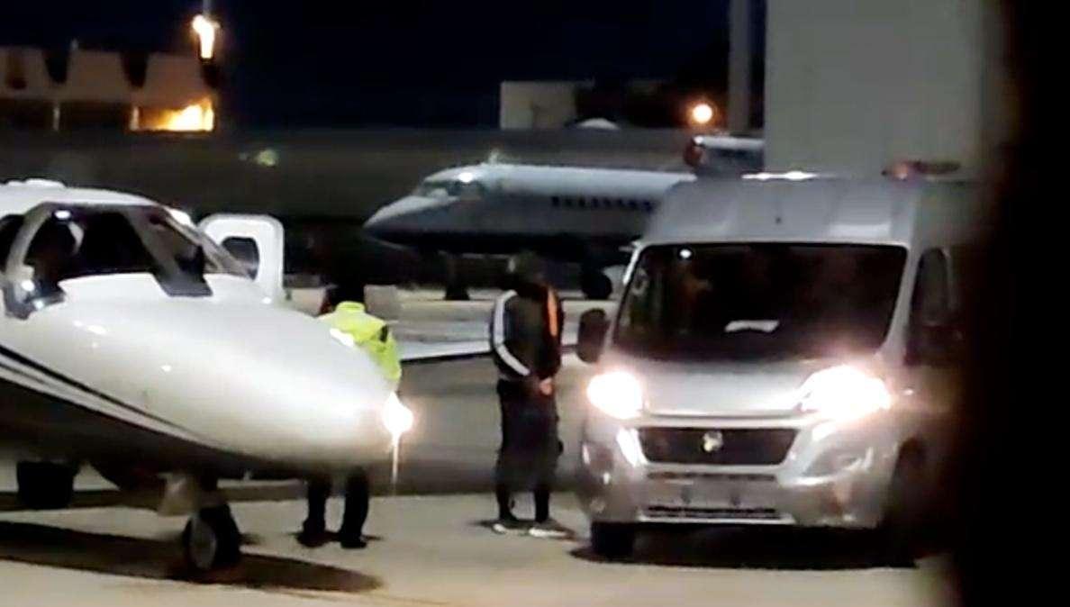 ESCLUSIVA TJ - Zakaria è atterrato a Torino (VIDEO)