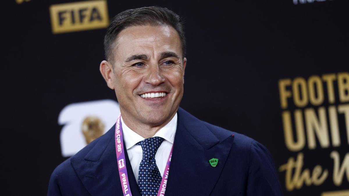 Cannavaro, Materazzi, Vieri e altre vecchie glorie firmano una lettera a sostegno di Infantino