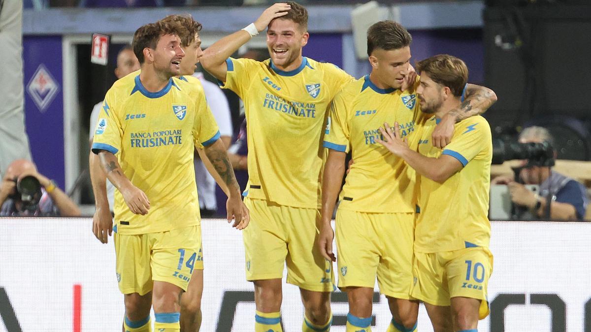 Raimondo show, il Frosinone supera il Venezia. Parma-Monza termina 1-1