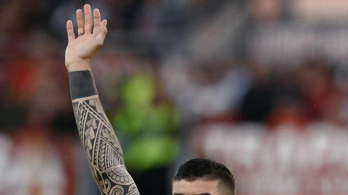 La Roma vince il derby e si porta, momentaneamente, a - 4 dalla Juve: la classifica aggiornata 