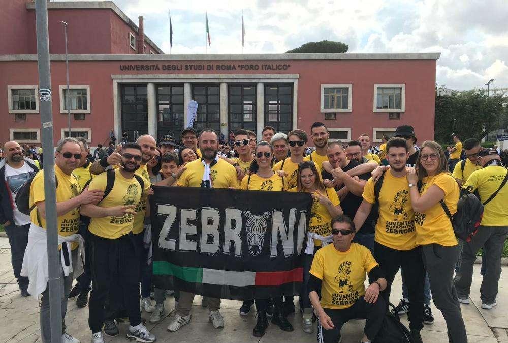 LIVE TJ - C'è già la fila all'esterno dell'Olimpico. I tifosi bianconeri sono carichi... (FOTO-VIDEO)
