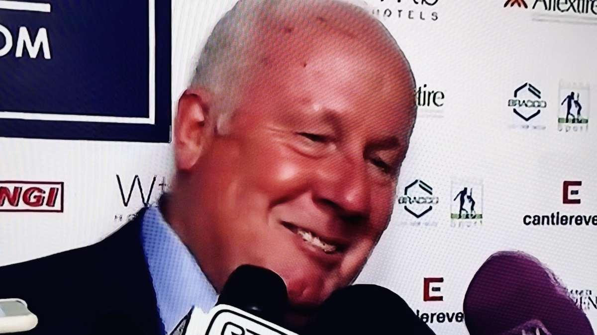 La Juventus su Twitter: "Un accoglienza calorosa per Liam Brady"