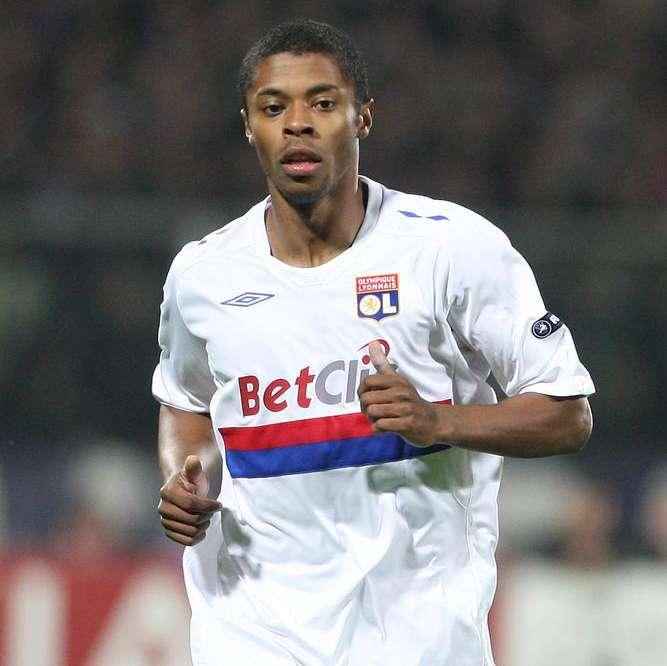 Ag. Bastos: "Con la Juve trattativa ancora in fase di stallo"