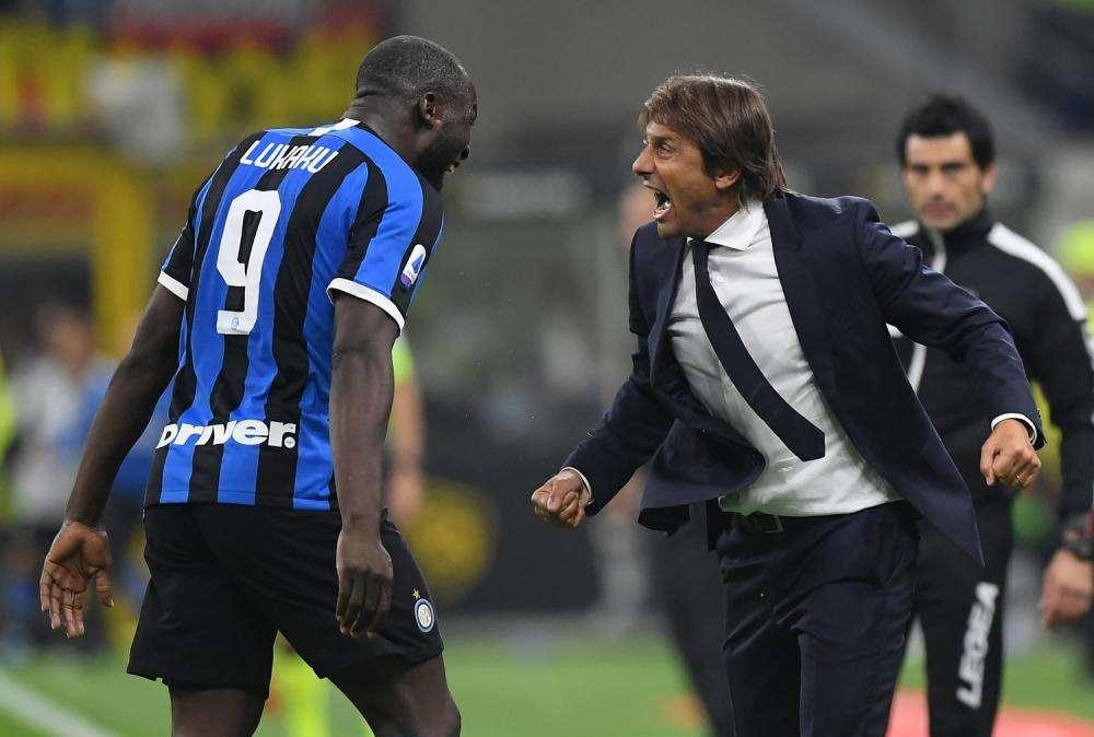 L'"INTRUSO - LUKAKU SLIDING, DYBALA STOP