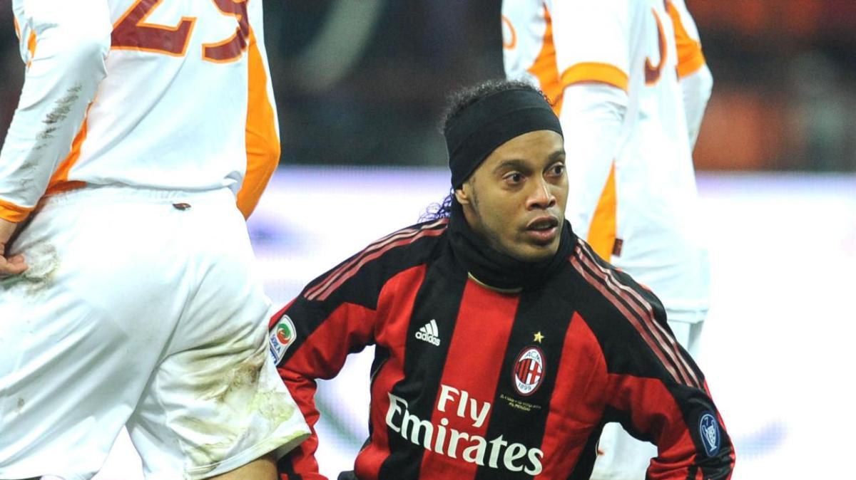 Clamoroso Ronaldinho, firma con il Ravenna ma giocherà una sola partita