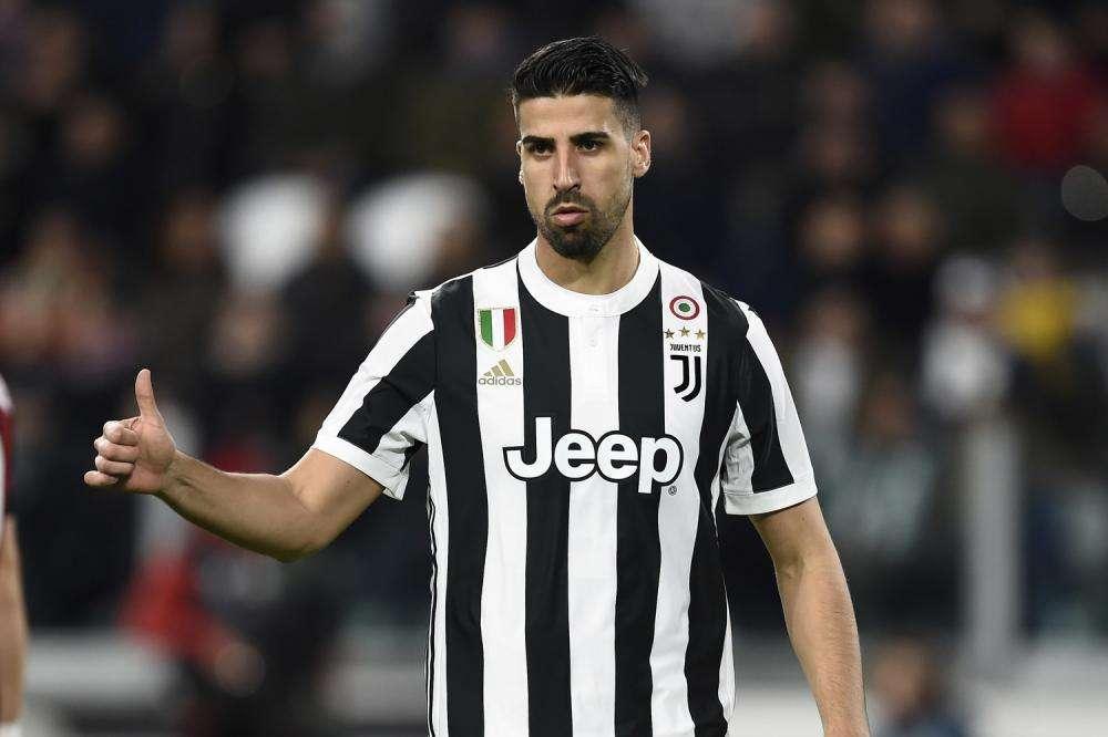 Khedira smentisce: "Io non so cosa farà Emre Can. Non ho mai detto andrà alla Juve"