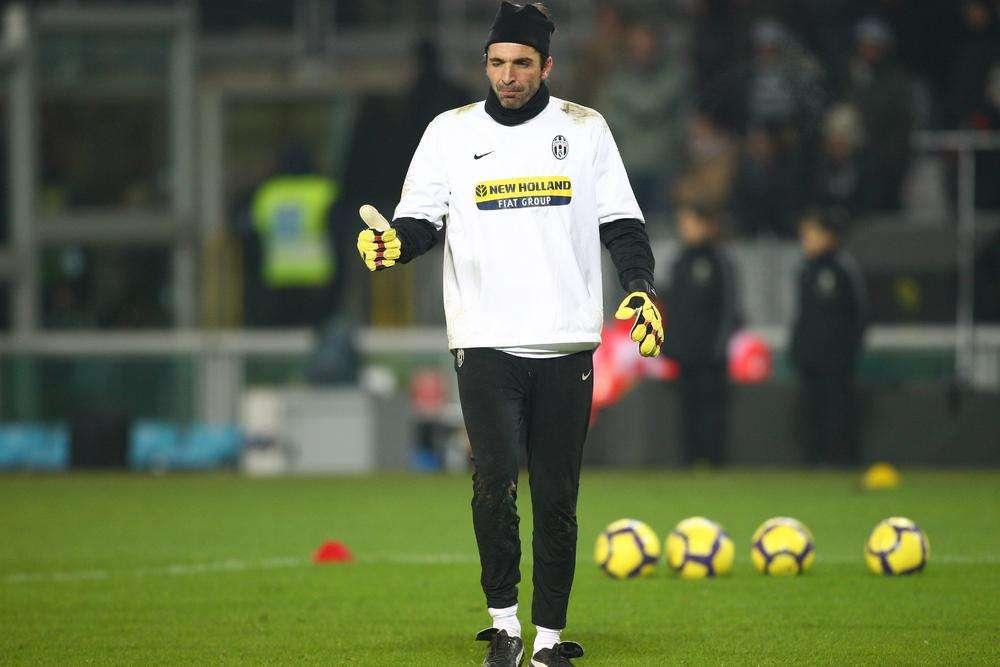 BUFFON, L'AGENTE FUGA I DUBBI: "GIOCHERA' NELLA JUVENTUS"