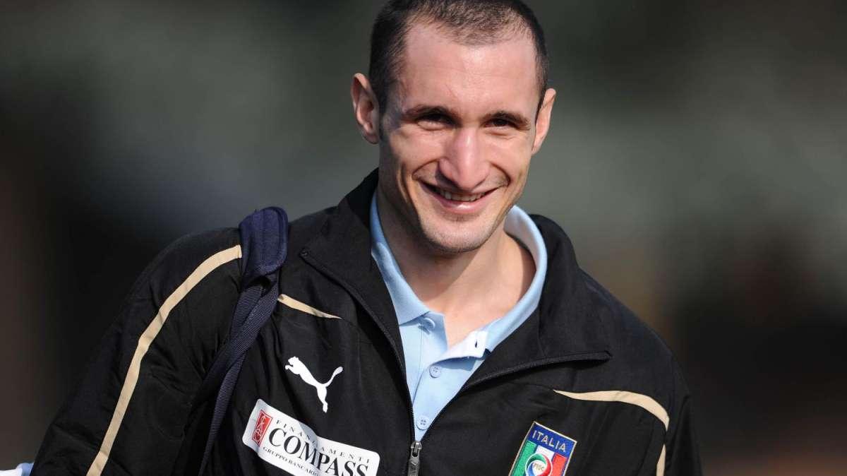 Chiellini: "Vittoria meritata, contenti di non aver preso gol. La Juve? Non è un momento positivo, speriamo di prendere in Nazionale la fiducia che ci manca"