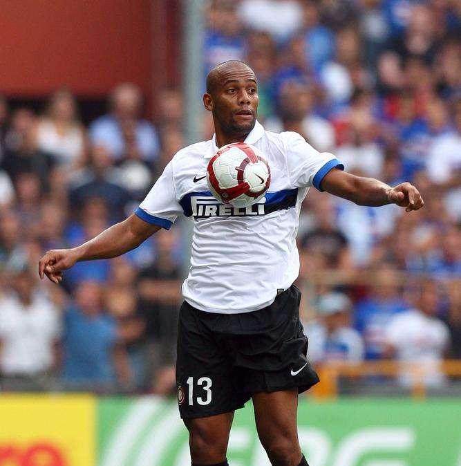 Maicon con Branca nello spogliatoio dell'arbitro