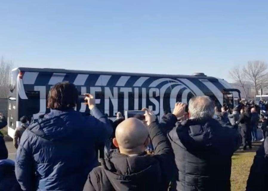 VIDEO - L'arrivo della Juventus