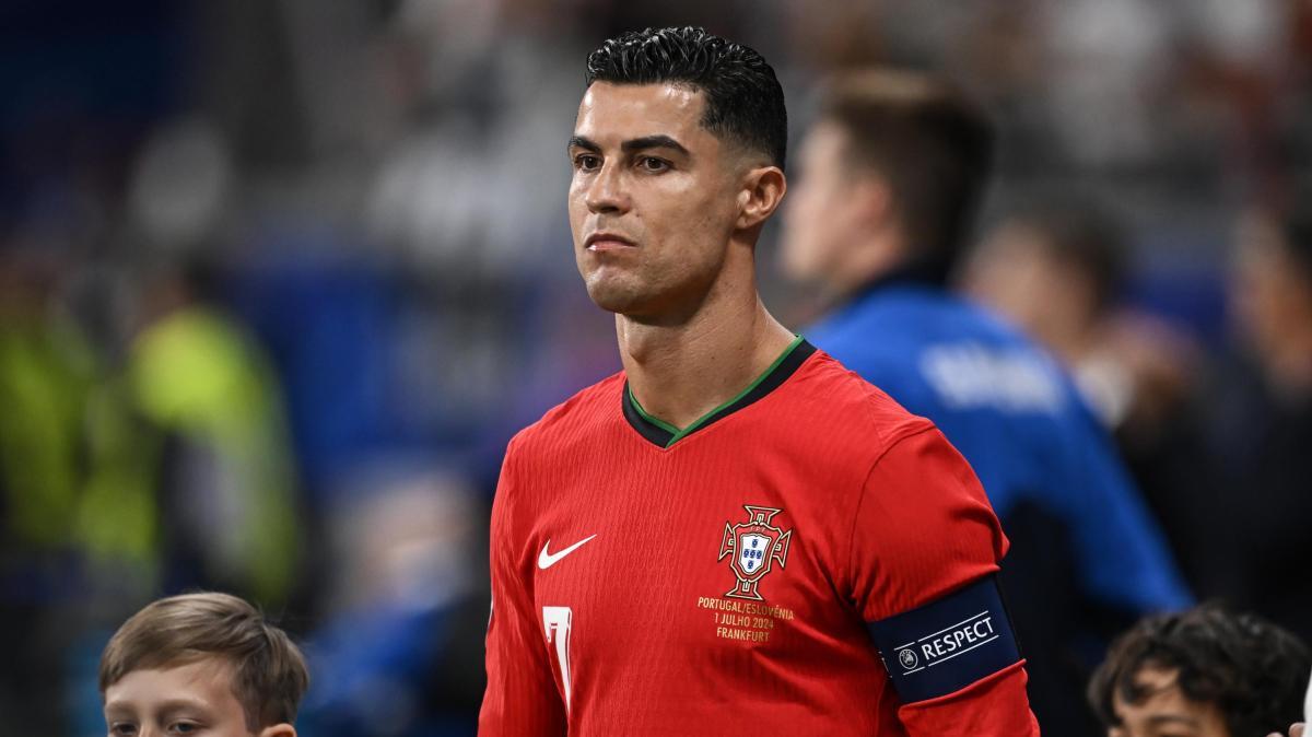Ronaldo fuori nella ripresa contro la Nigeria. Il ct Martinez: "Piano prestabilito"