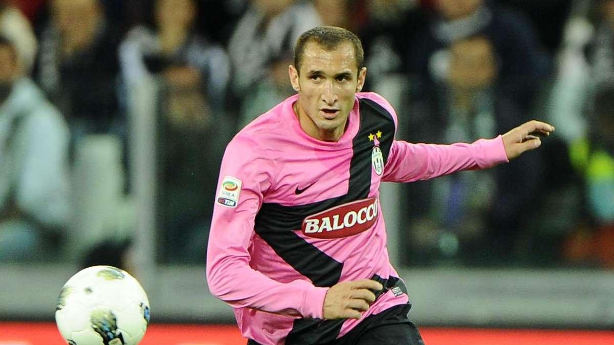 CHIELLINI: "Sono tranquillo, c'è tutto il tempo per recuperare bene. Verratti, vieni alla Juve!. Conte? Lo ritroverò a luglio"