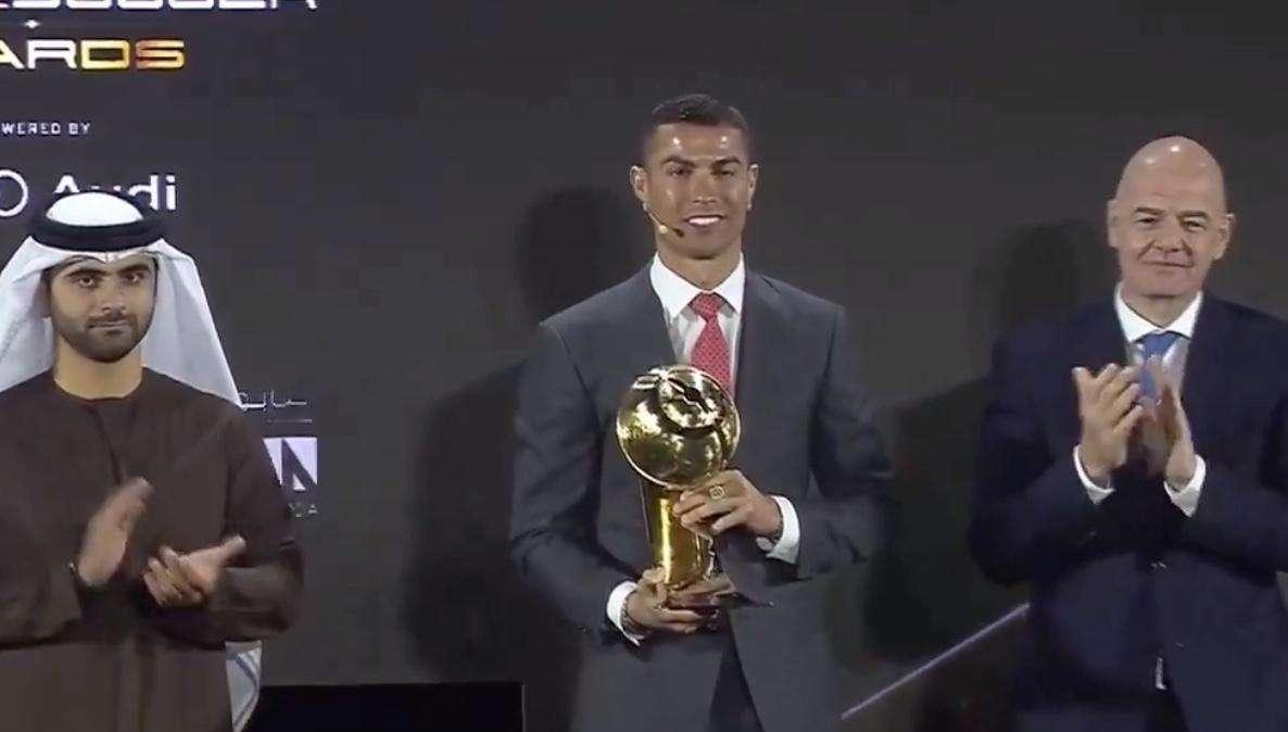 RONALDO miglior giocatore del secolo ai Globe Soccer Awards: "Senza una grande squadra accanto non avrei mai raggiunto questi record. A 36 anni amo ancora tanto il calcio" (FOTO-VIDEO)