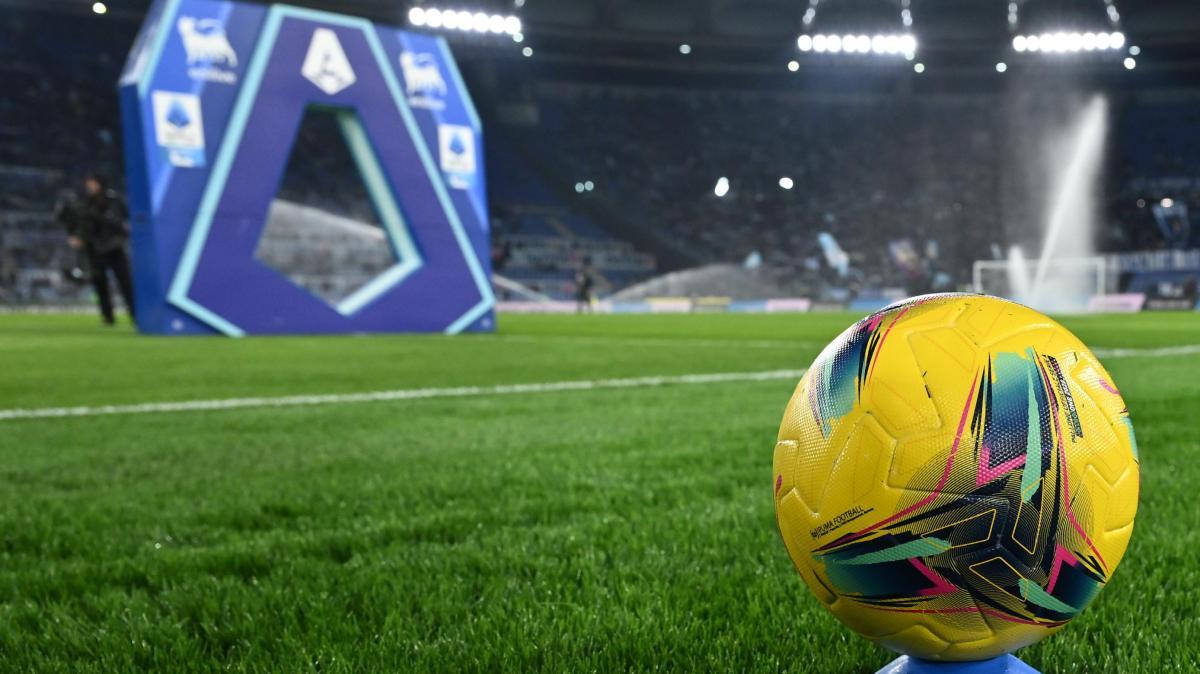 Parma-Monza e Frosinone-Venezia, le formazioni ufficiali
