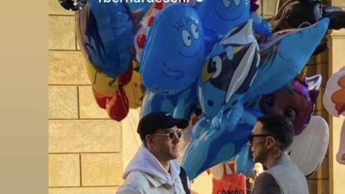 FOTO - Incontro in centro a Torino tra Vlahovic e Bernardeschi 