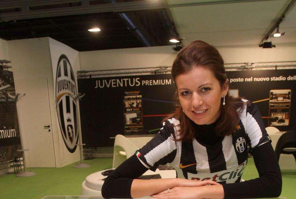 Le nuove maglie saranno presentate mercoledi nel nuovo stadio