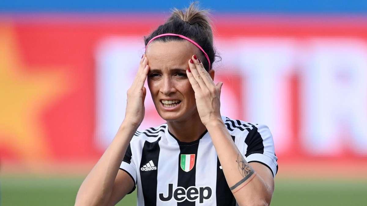 BONANSEA: "Un orgoglio essere d'ispirazione per le bambine. Ho detto di no a tante squadre perché alla Juve so di essere al posto giusto"