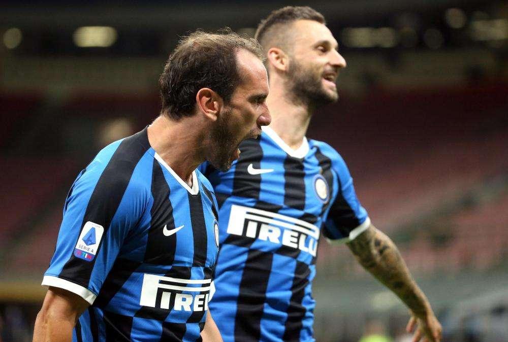 Giudice sportivo: un turno di squalifica a Godin