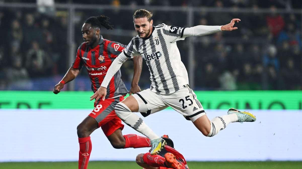 Rabiot, le richieste della mamma sono sempre "esagerate"