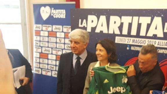 TJ - Presentazione della Partita del Cuore, CR7 darà il calcio d'inizio. Agnelli: "Un orgoglio si giochi nel nostro stadio, battiamo il record!". Osvaldo con i Cantanti