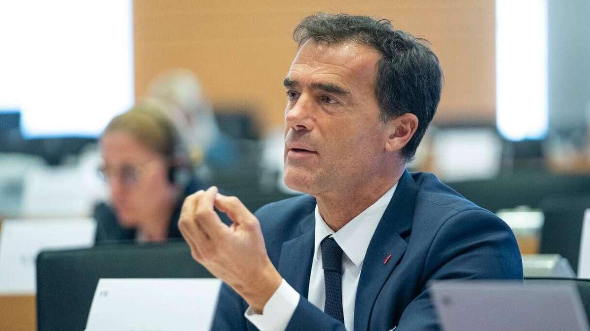 ESCLUSIVA TJ - Esclusione Conference, l'eurodeputato Gozi: "Juve pagherà subito 2mln e non 10, Ceferin si è vendicato per la Superlega. Il calcio europeo va salvato dall'Uefa e dagli arabi...