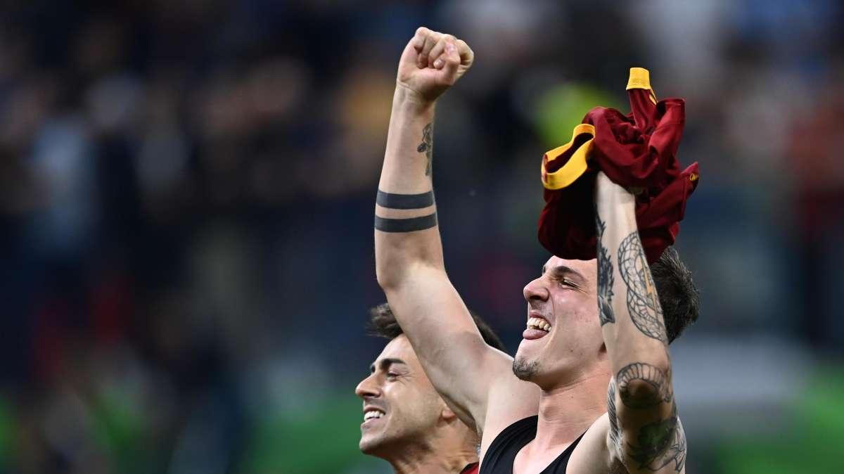 Raimondi (Sportmediaset): "La Juve non ha abbandonato la pista Di Maria, ma attende una risposta definitiva entro domenica. Le alternative sono Zaniolo e Berardi"