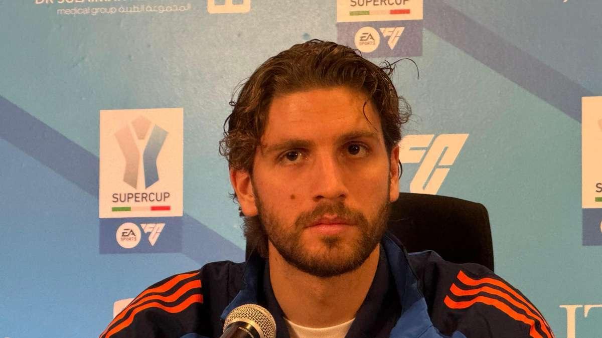 LOCATELLI: "Giocare contro il Milan è sempre particolare per me ma ora indosso la maglia che ho sempre desiderato"