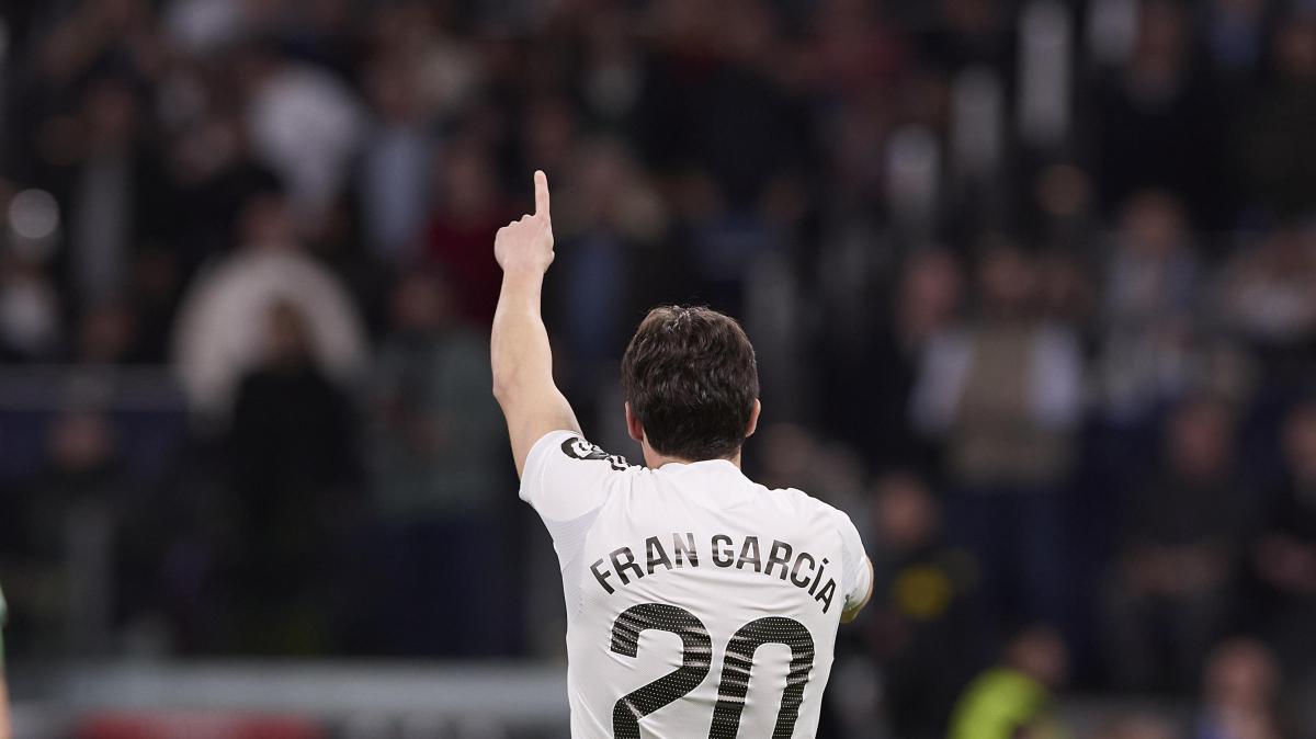 Fran García è sul mercato, anche la Juve ci pensa