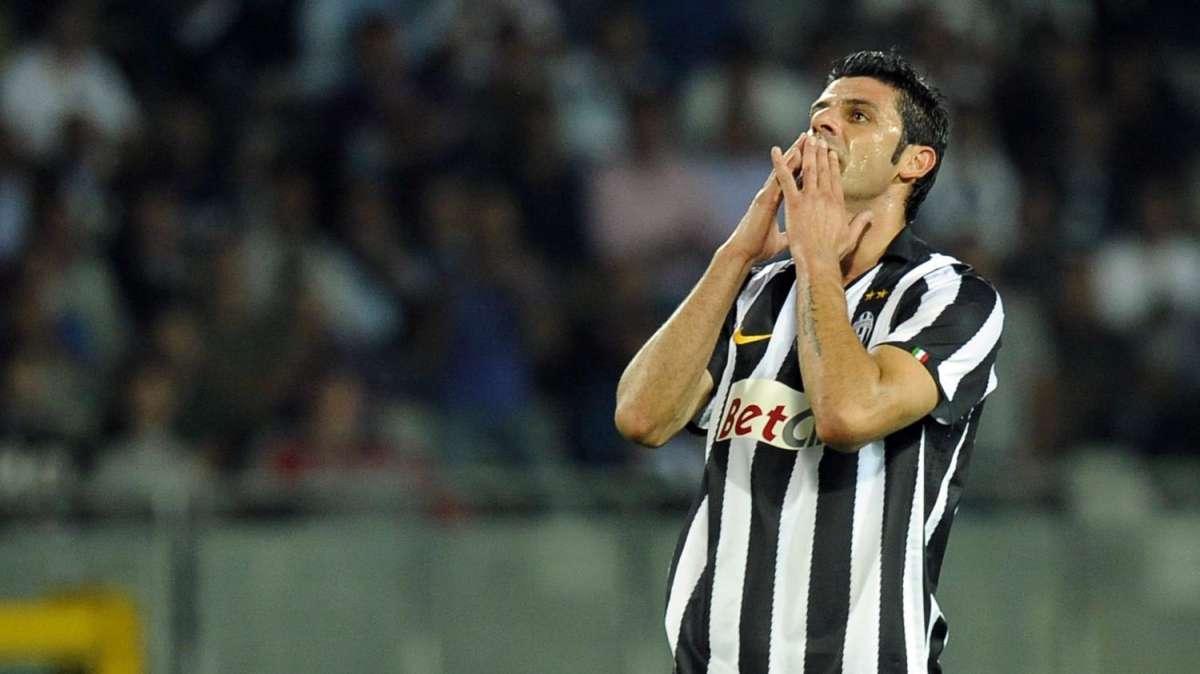 ESCLUSIVA TJ - Papà Iaquinta: "Inspiegabile prendere Bendtner quando c'è Vincenzo. Sta vivendo male la situazione: perché questa ostilità nei suoi confronti?"
