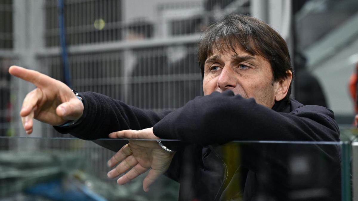 Napoli, Conte: "C'è molta delusione. Da domani inizieremo a pensare alla Juve"