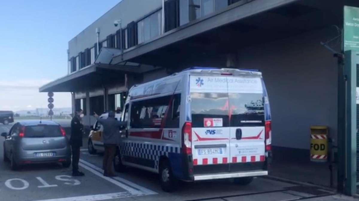 LIVE TJ - Cristiano Ronaldo arrivato a Torino (VIDEO). L'ambulanza ha appena lasciato Caselle. Dybala è rientrato in Italia. Anche McKennie positivo al Covid. Escluse lesioni per Ramsey