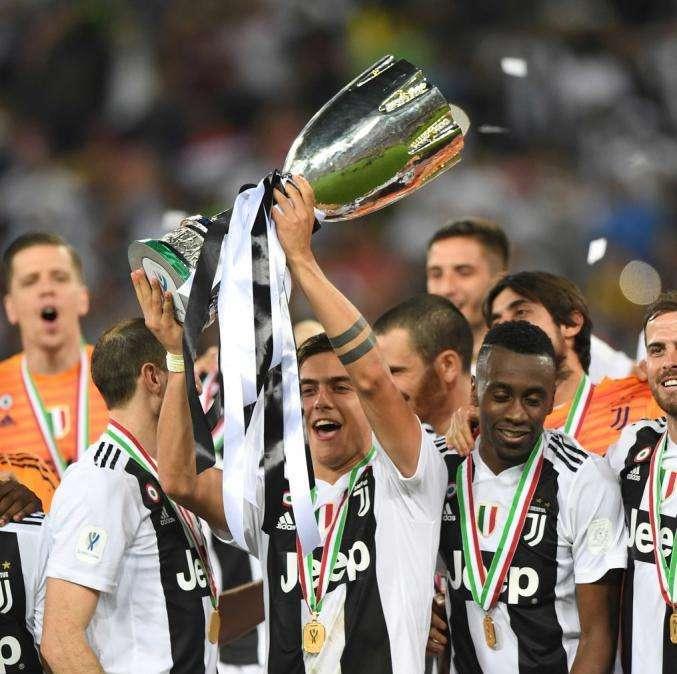 Don Leonardi: "Tifo Milan, ma la Juve vince meritatamente. In Italia anzichè apprezzare i migliori li vandalizziamo e insultiamo"