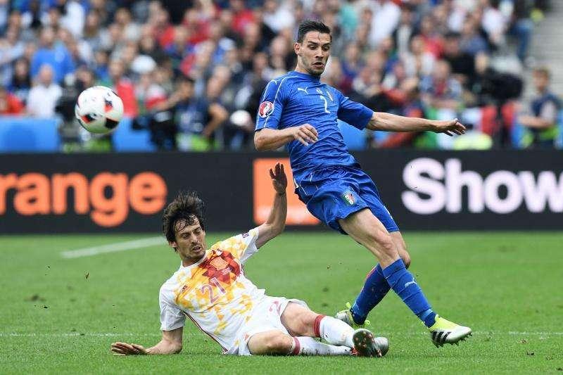 De Sciglio disposto a lasciare il Milan solo per la Juve: rifiutate le offerte di Napoli e Liverpool 