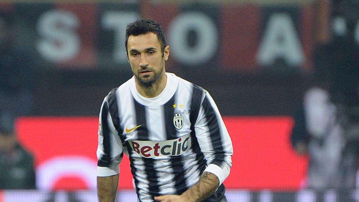 TUTTOSATIRA: Mirko Vucinic. Un Fantasma in campo... 