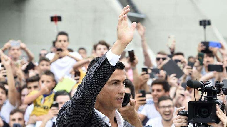 CRISTIANO RONALDO: "La Juventus è uno dei più grandi club della storia. Voglio far felici i tifosi"