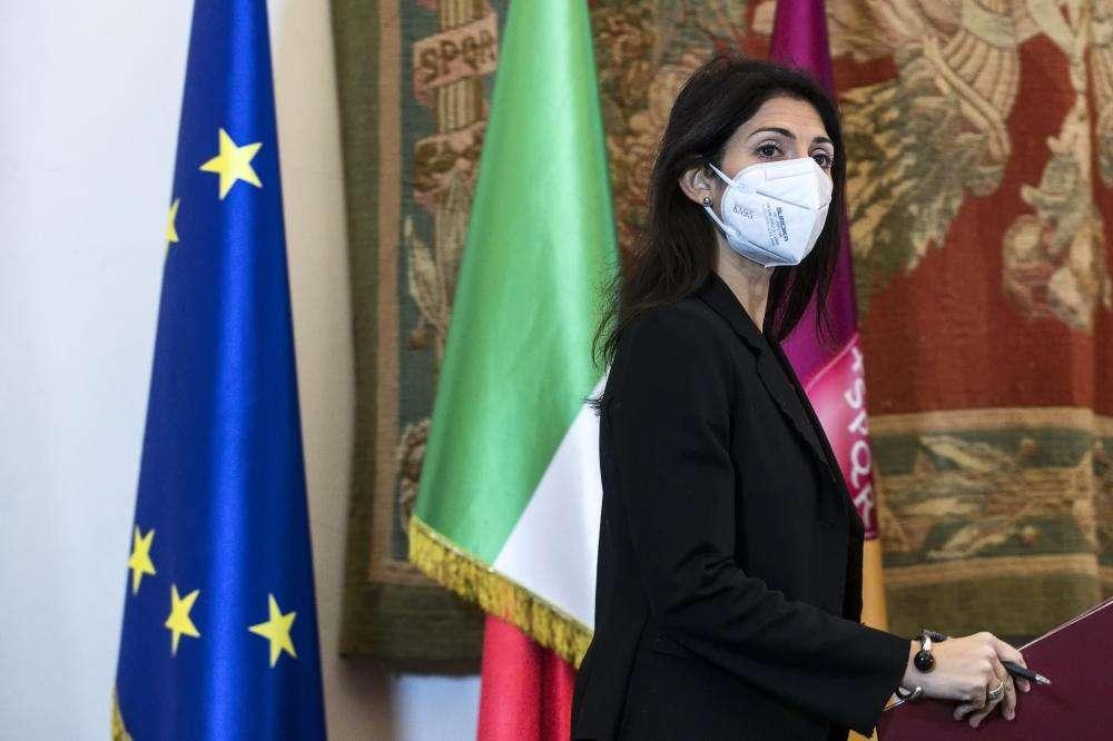 La Sindaca Raggi: "Mourinho? La città di Roma accoglie un grande personaggio"