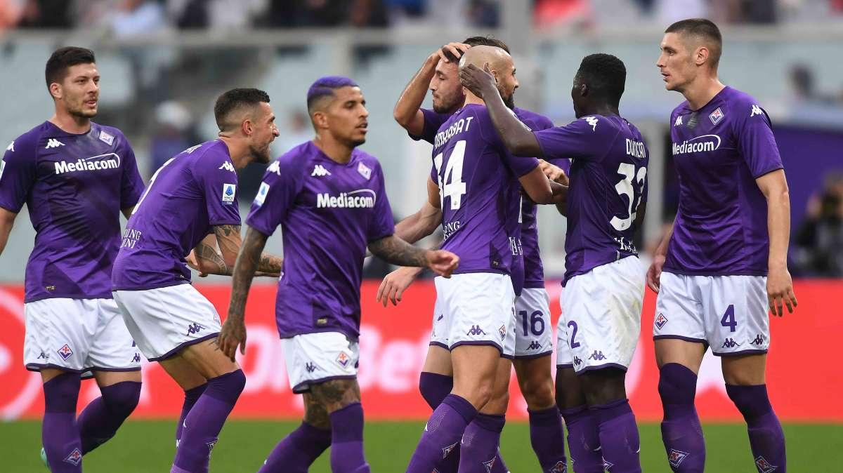 Fiorentina in scioltezza sulla Samp: blucerchiati sempre più giù