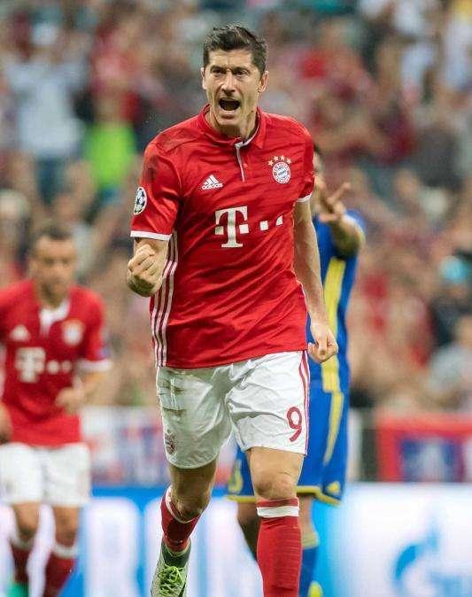 UFFICIALE - Lewandowski rinnova con il Bayern fino al 2021