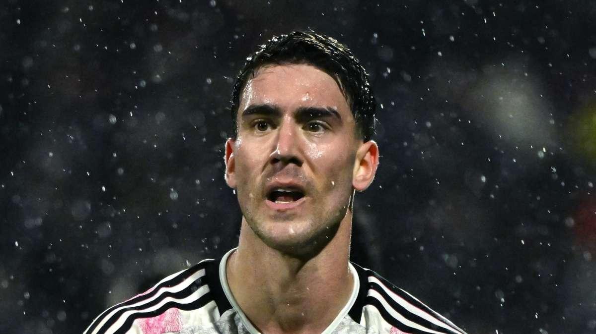 VLAHOVIC su Instagram: “Con noi non è mai finita”