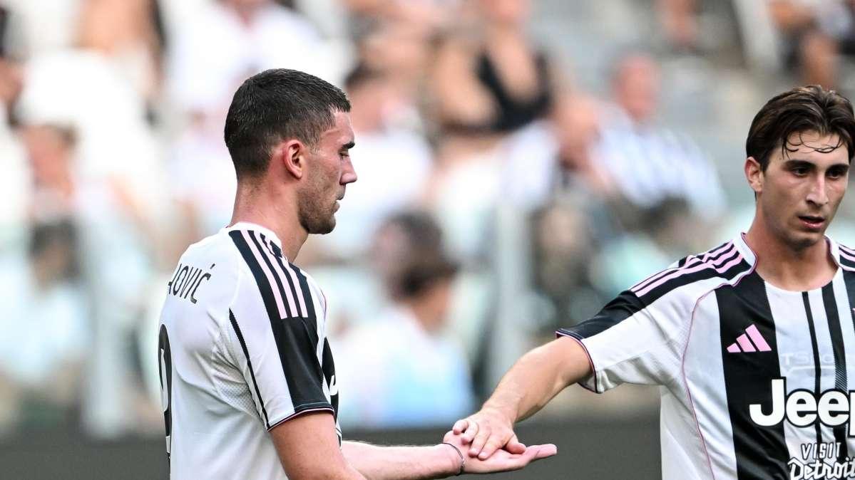 Sportmediaset - Vlahovic pronto a restare alla Juventus, ecco la mossa a sorpresa: il rinnovo! 