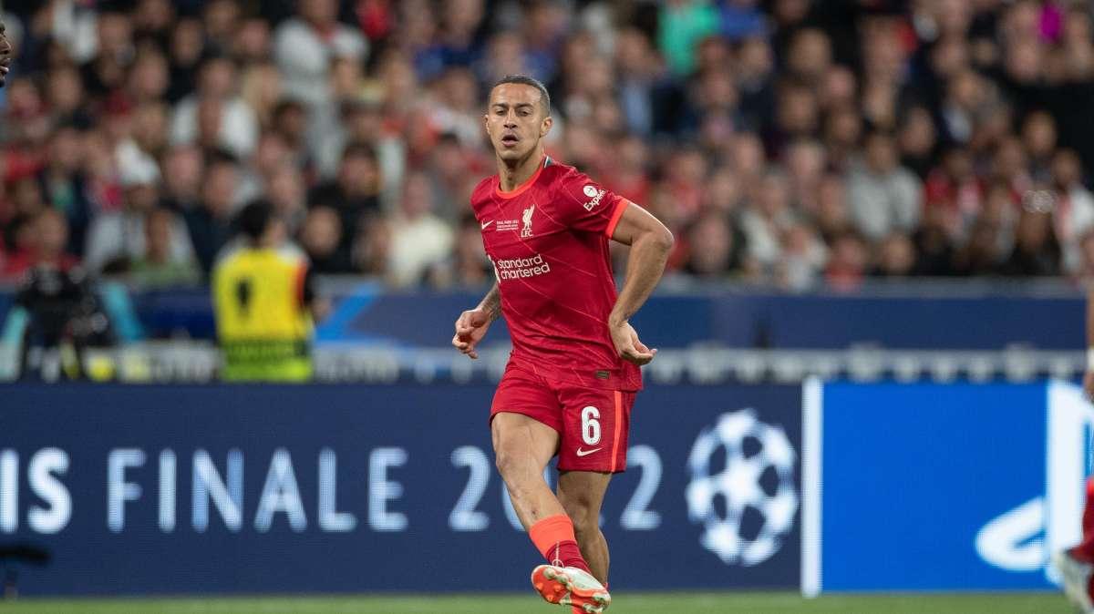 Thiago Alcantara non rinnoverà con il Liverpool: Juve ed Inter ci pensano