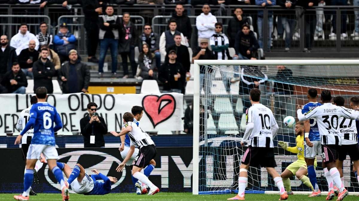Como-Juventus 2-0, prima sconfitta stagionale per i bianconeri stesi da Kempf e Nico Paz