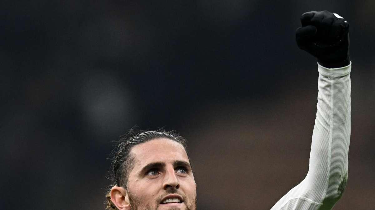 Milan, si insiste per l'ex Juventus Rabiot: le ultime...