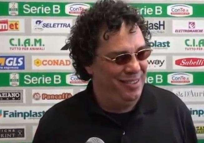 Casagrande: "Gente come Dani Alves pensa di poter fare qualsiasi cosa solo perché è ricca e famosa"