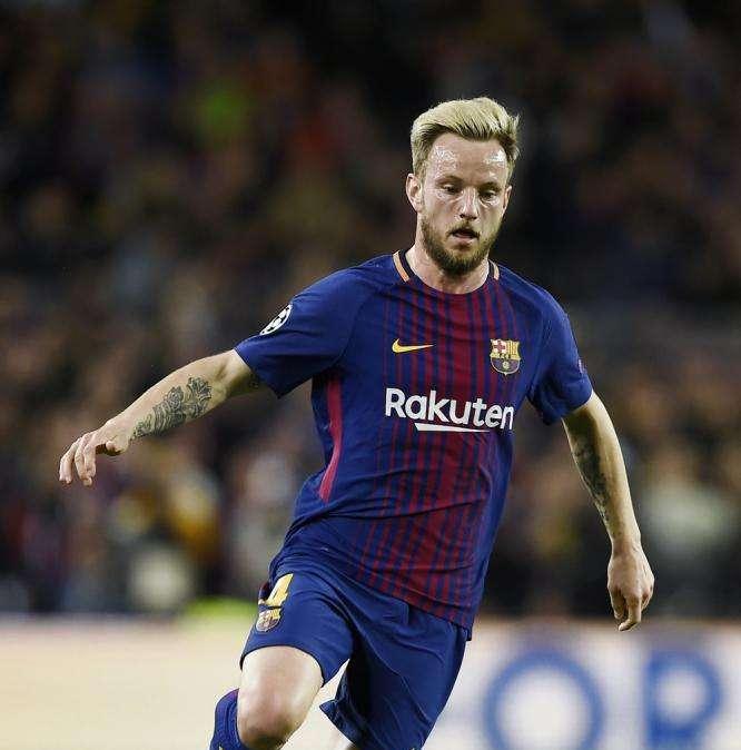 Dalla Spagna: Juve su Rakitic, lo consiglia CR7