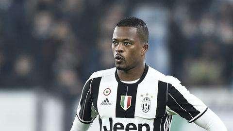 LIVE MERCATO - Accordo raggiunto per Evra al Marsiglia. Il giocatore ha già lasciato Torino. Slivka all'Ascoli. Accordo con il Genoa per Hernanes manca l'ok del brasiliano. Si pensa sempre a Bentancur 