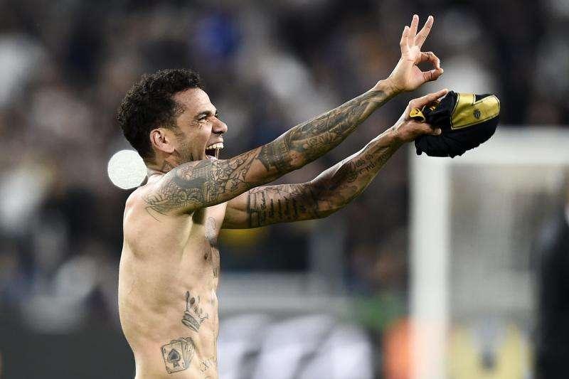 Chelsea in pole per Dani Alves