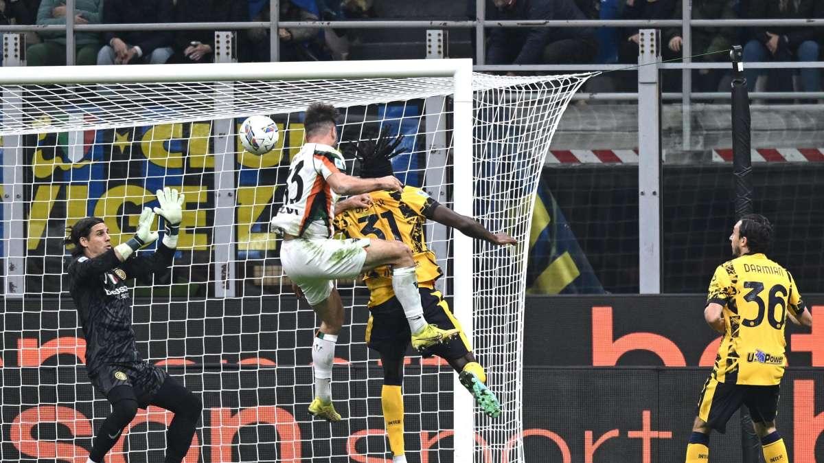 Gazzetta il gol del Venezia è di polso  